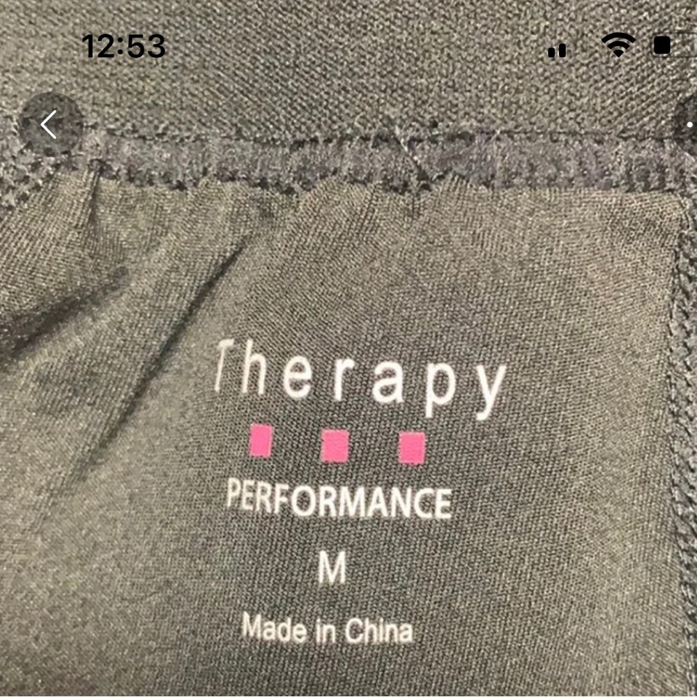 therapy performance strech leggings. - Picture 6 of 7
